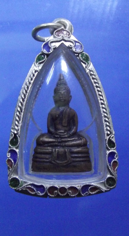 หลวงพ่อโสธร ปี 08 เนื้อทองแดง +บัตรDD (เสริมปี 2508)ปัจจุบันเลี่ยมกรอบเงินลงยากันน้ำ