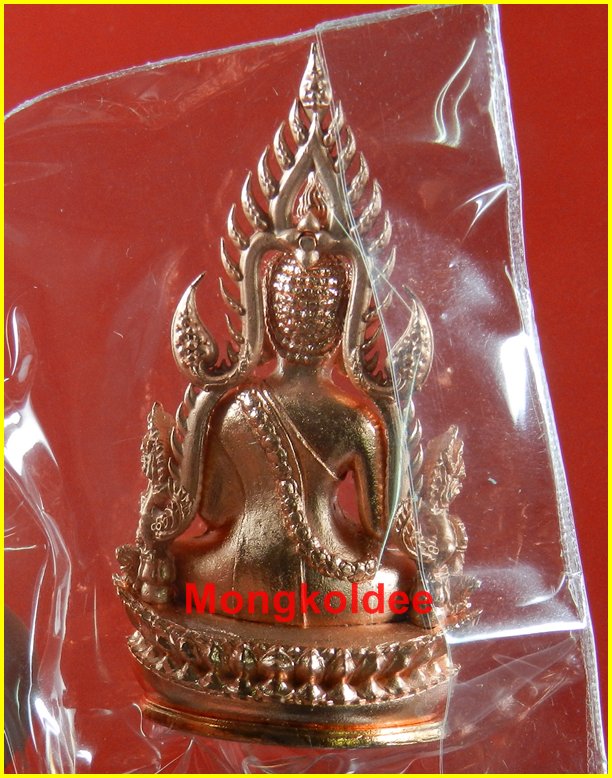 พระพุทธชินราช ลอยองค์ เนื้อโลหะชุบนาก รุ่นจอมราชันย์ วัดพระศรีรัตนมหาธาตุ จ.พิษณุโลก#1306