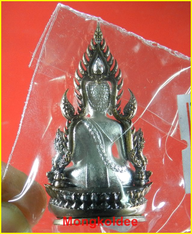 พระพุทธชินราช ลอยองค์ องค์เงินซุ้มนวะโลหะ รุ่นจอมราชันย์ วัดพระศรีรัตนมหาธาตุ จ.พิษณุโลก#1252