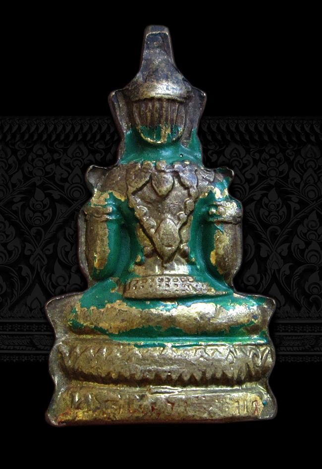 รูปหล่อปั้มพระแก้วมรกต วัดท่าแพ ปี 2504 นครศรีธรรมราช