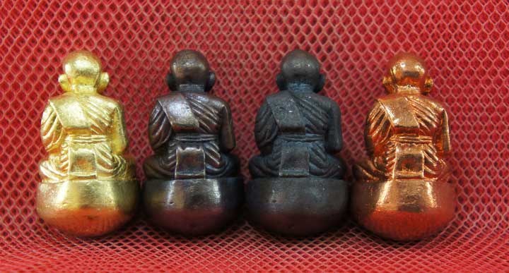 หลวงปู่ทวด พิมพ์เบ้าทุบ 4 องค์ เนื้อเปียกทอง เนื้อนวะ เนื้อผิวไฟ เนื้อสตางค์เเดง วัดในหาน อ.นอง อ.ทอ