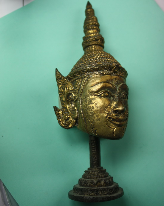 เศียรพระลักษณ์หน้าทอง ตั้งบูชา หลวงปู่กาหลงเขี้ยวแก้ว หมายเลข 497