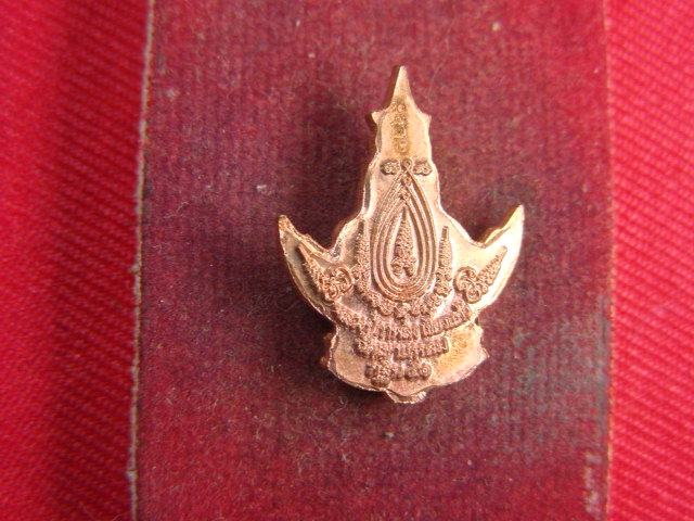 "จ่าสันต์" แดงเคาะเดียว/ปรกพระพุทธทรงครุฑ หลวงปู่กาหลง เขี้ยวแก้ว มีโค๊ต มีหมายเลข 