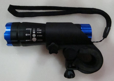   ไฟฉาย LED ปรับ ซูม ได้ เคาะเดียว 