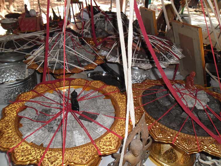 หลวงปู่ทวดพิมพ์ใหญ่ เนื้อว่าน108 ฝังตะกรุดทองฝาบาตรพลอยเสก วัดป่าช่องกุ่ม ปี55