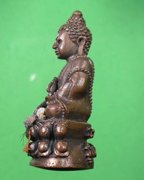 หลวงปู่เหรียญ วรลาโภ จ.หนองคาย กริ่ง9มงคล เนื้อทองแดง ติดจีวร,เกศา,พระธาตุของหลวงปู่