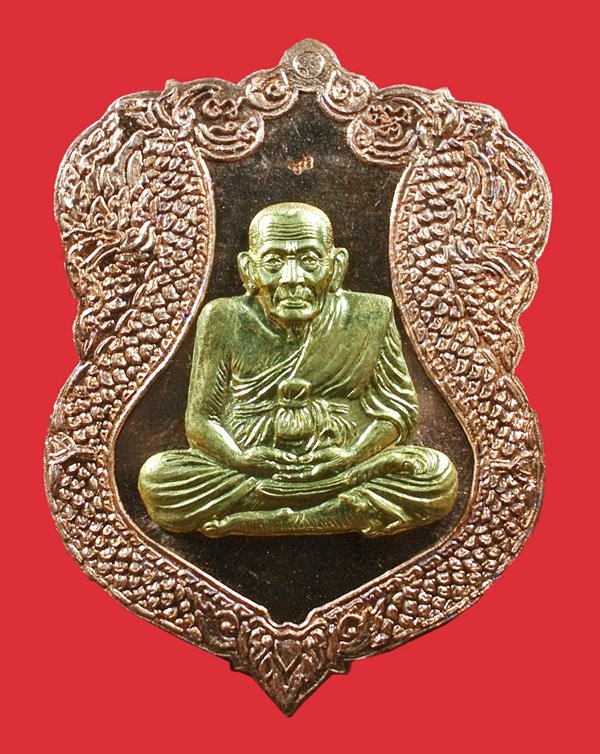 เหรียญเสมาหลวงปู่ทวด ญสส.90 พรรษา ทองแดงขัดเงาหน้าทอง No. 378 สมเด็จพระญาณสังวรฯ วัดบวรฯ ปี 46