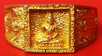 (เคาะเดียวแดง).....แหวนพระพุทธ (ตอกโค๊ด) เนื้อทองเหลือง สวยมาก ราคาเบาๆ