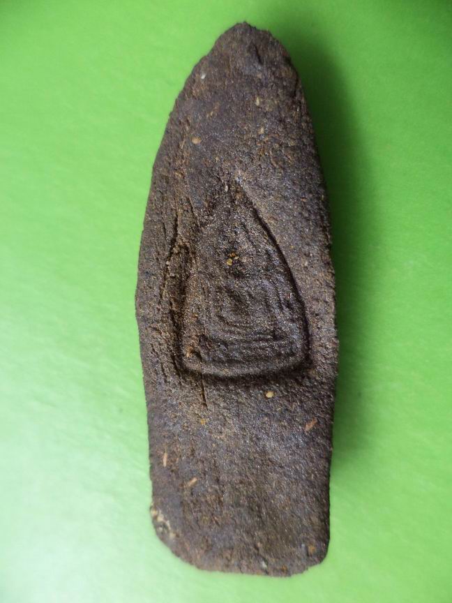 พระลีลาเนื้อว่านไม่ทราบที่ เคาะเดียวครับ