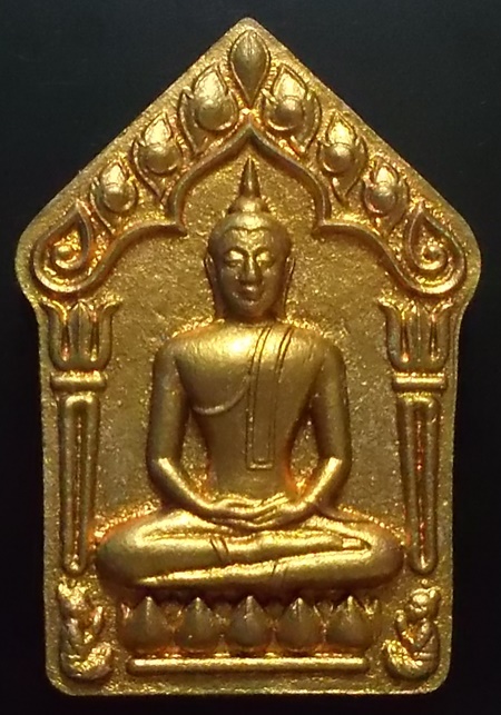 พระขุนแผนผงพรายกุมาร เทพนิมิตร เนื้อชมพูพิมพ์ใหญ่ หลังฝุงโค๊ตและตะกรุดฝาบาตรคู่ ๑๘๐๓ พร้อมกล่องครับ