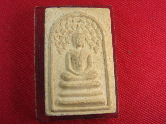 "จ่าสันต์" แดงเคาะเดียว/พระสมเด็จปรกโพธิ์  วัดกระซ้าขาว