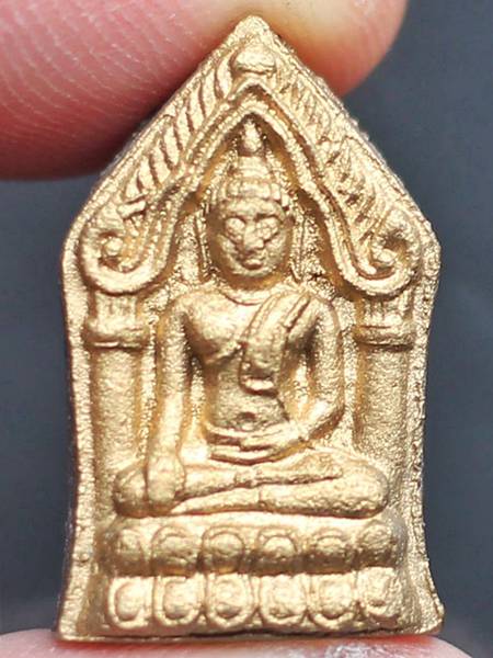 > ขุนแผนทรงพลเล็กหน้าทอง หลวงปู่หมุน หลังเม็ดยาเงิน จีวร เกศา พลอยเสก ตะกรุดสามกษัตริย์