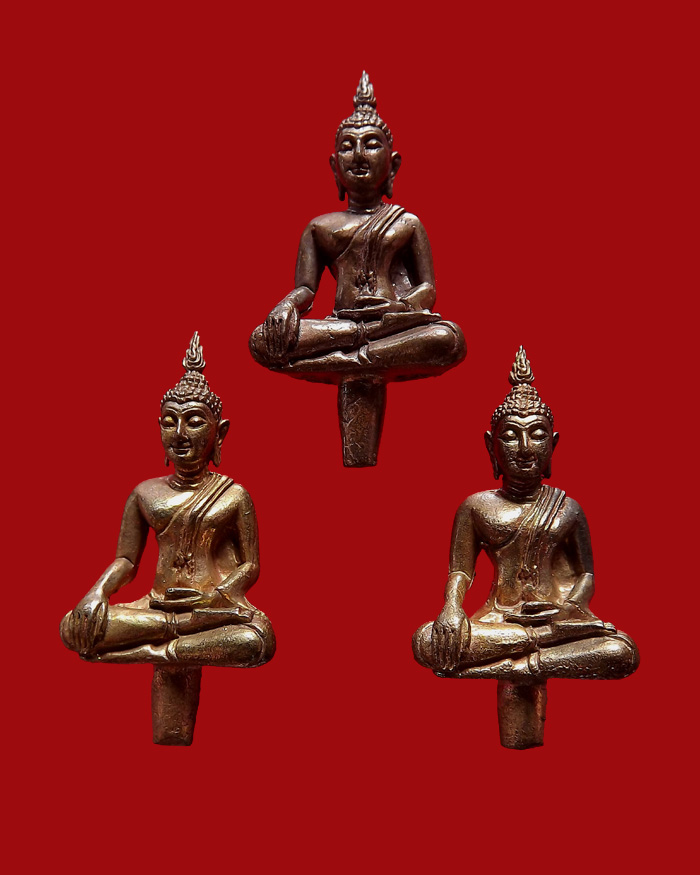 พระยอดธง รุ่นคูณมหากุศล ปี2540 เนื้อนวะโลหะ ตอกโค๊ต 3 องค์ ชุดที่1