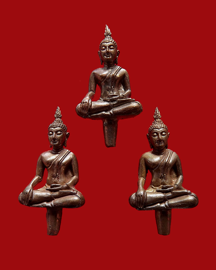 พระยอดธง รุ่นคูณมหากุศล ปี2540 เนื้อนวะโลหะ ตอกโค๊ต 3 องค์ ชุดที่2