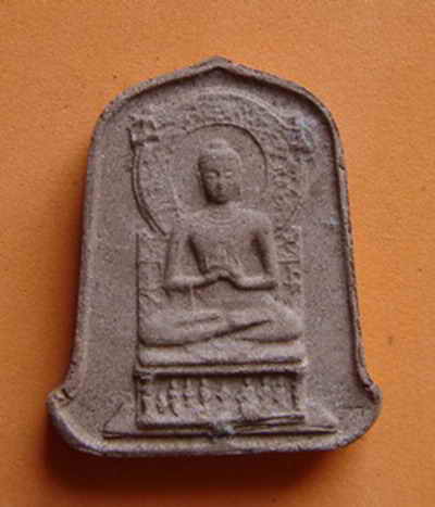 พระผงธรรมจักร ลป.จวน  กุลเชษโฐ หนองคาย