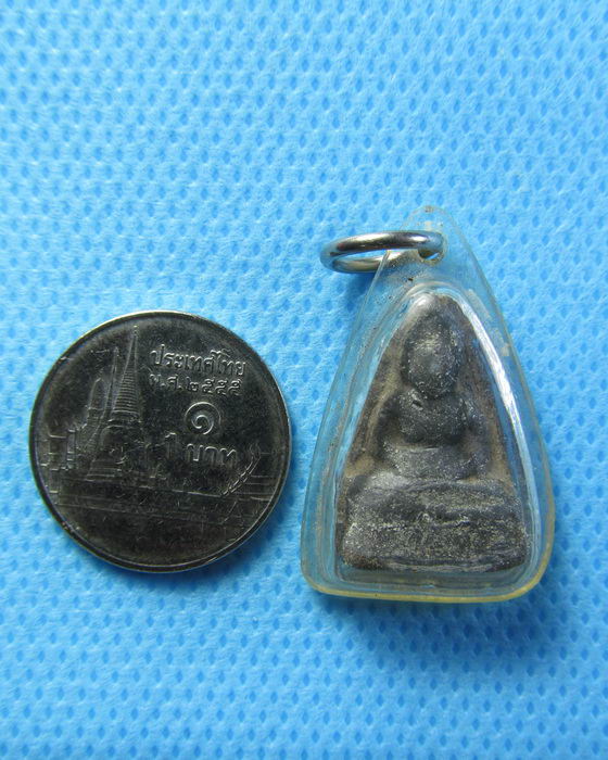 พระเนื้อชิน(ตะกั่ว)เลี่ยมเก่า .....เริ่ม20บาท/.(26/07/56-79)