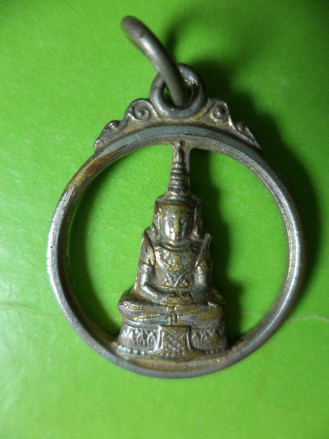 พระแก้วมรกต เคาะเดียวครับ