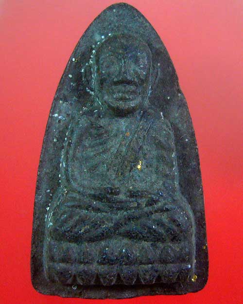 หลวงปู่ทวด หลวงพ่อแดง วัดศรีมหาโพธิ์ ฝังเพ็ชรหน้าทั่ง (รหัส 1673)