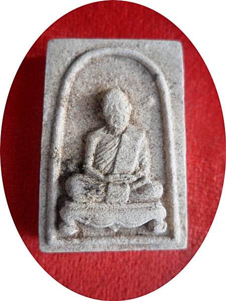 *** พระรูปเหมือนหลวงปู่ทิม วัดละหารไร่ เนื้อผงพรายกุมารผสมเส้นเกศา ปี 2537 เดิมๆจากวัด