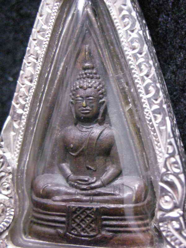 หลวงพ่อโสธร พิมพ์สองหน้า ปี2508 บล็อกคางทูม (องค์ที่3)