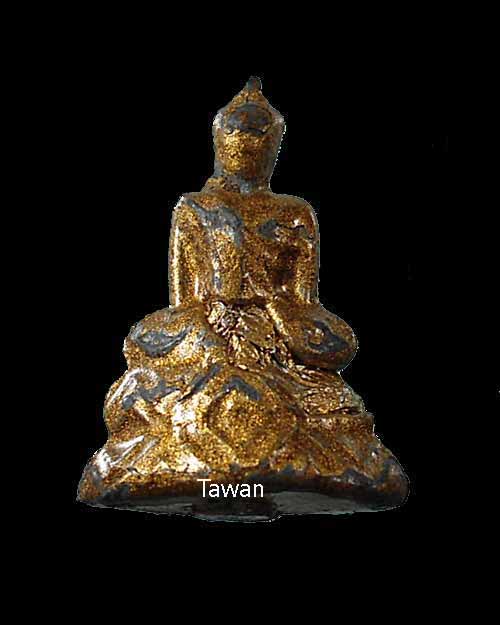วัดใจ วันหยุด 20 บาท พระพุทธฝังเขี้ยวหมาป่า หลวงพ่อดำ วัดกุฎี จ.ปราจีนบุรี เนื้อชิน พิมพ์เล็ก