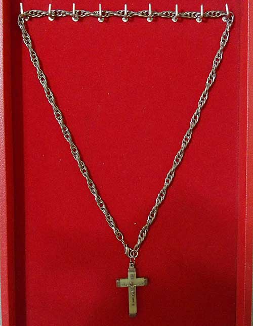 วัดใจ วันหยุด 20 บาท สร้อยพระเยซู ด้านหลังตอกโค็ด ITALY