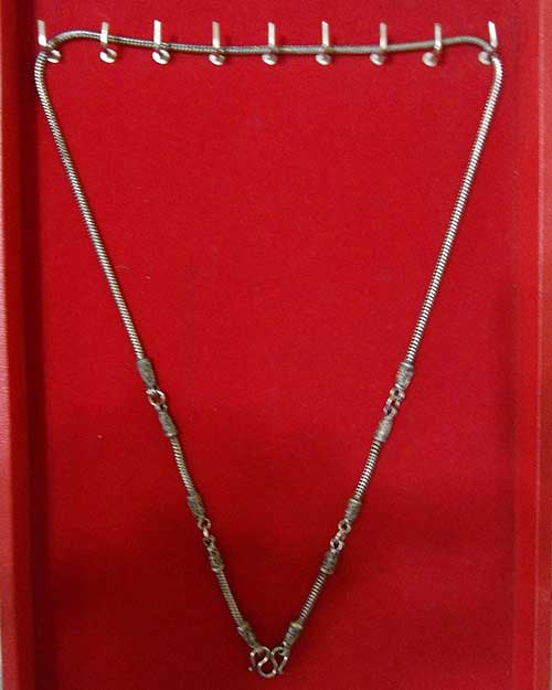 วัดใจ วันหยุด 20 บาท สร้อยลายกระดูกงู 5 ห่วง สวมหัว ความยาว 24 นิ้ว เส้นที่ 2