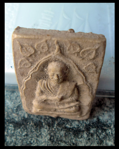 >> เคาะเดียว << พระผงรูปเหมือนสมเด็จโต ปรกใบโพธิ์ ไม่ทราบที่