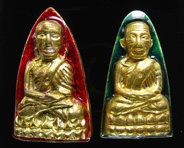 *2 องค์ พิมพ์กรรมการ หลวงปู่ทวดลงยา พิมพ์เตารีด ญสส.100ปี เนื้อทองระฆัง เลขเดียวกัน 98 เคาะเดียวแดง*