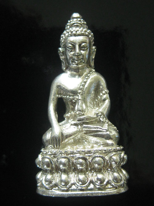 พระกริ่ง200ปีขอนแก่น เนื้อเงิน no.2660(ณ ศาลากลางจังหวัดขอนแก่น)ปี40 สวยกริ๊ปครับ
