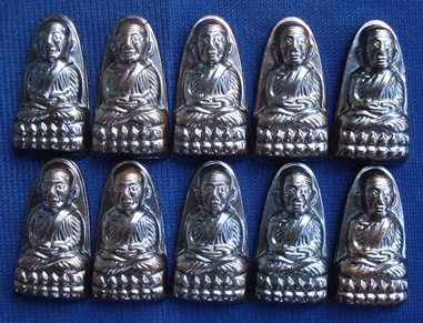 หลวงปู่ทวดวัดช้างให้ พิมพ์หลังหนังสือ ปี 55 จำนวน 10 องค์ พร้อมซองวัด + ใบคาถา #233#