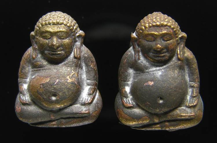**ทีเดียว 2 องค์ *พระสังกัจจายน์ สมเด็จญาณฯ วัดบวรฯ ปี 43 เนื้อนวะ เลข 208 และ 256 เคาะเดียวแดง**