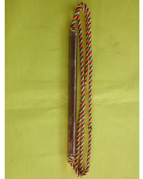 ตะกรุดโทน รุ่นแรก แบบห้อยคอ(ผู้ชาย) หลวงปู่เกลี้ยง เตชธมฺโม วัดบ้านโนนแกด จ.ศรีสะเกษ *เคาะเดียว*1*