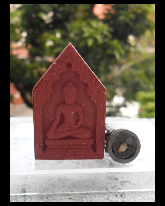 >> เคาะเดียว << พระขุนแผน + พระแม่ธรณีโลกนิยม หลวงปู่หงษ์ 2 องค์
