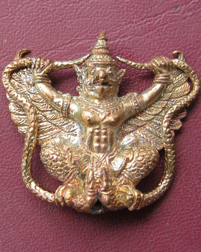 พญาครุฑเพิ่มยศ หลวงปู่ผาด วัดไร่ อ่างทอง