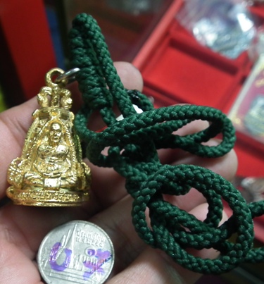 พุทธคุณเกินราคา รูปหล่อระฆัง อุดผงตะกรุดเงิน3ดอก หลวงพ่อเปิ่น วัดบาพระ ปี 43 พร้อมสร้อยเชียกเดิมจากว