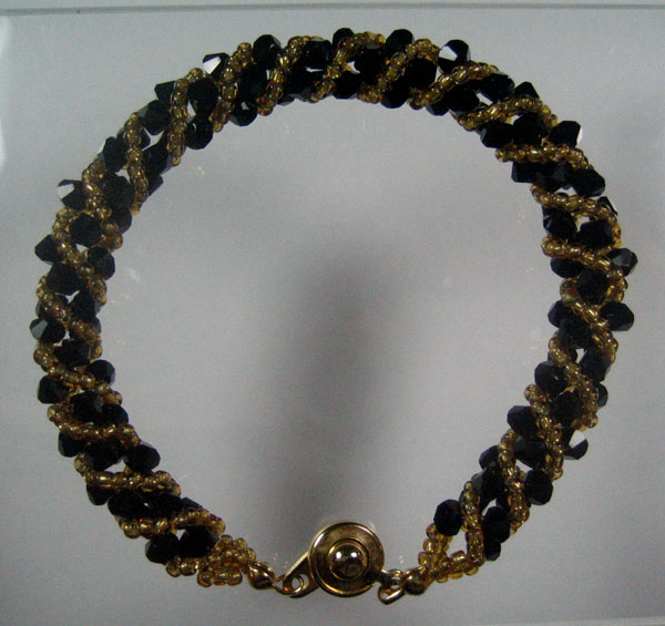 @ ของใหม่!! 3 เส้น?? สร้อยข้อมือ คริสตัลสวารอฟสกี้้ งานฝีมือสวยๆ @