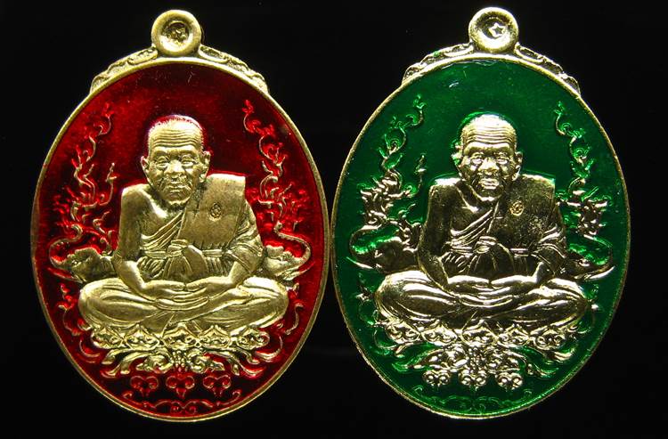 *ได้ 3 รายการ ริชแบนด์, หลวงปู่ทวดลงยา 100 ปี สมเด็จญาณฯ วัดบวรฯ ราคาเบาๆ เคาะเดียวแดง*