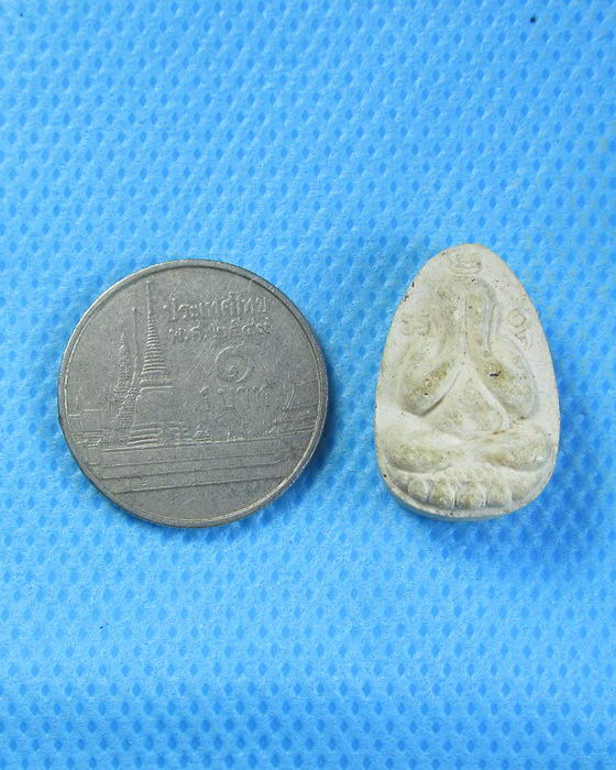 พระปิดตาหลวงปู่แก้ว วัดไทรคำ จ.เลย.เริ่ม20บาท.. (10/09/56-45)