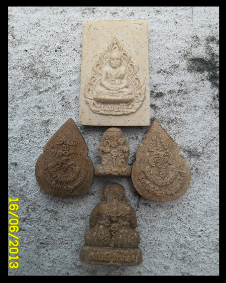 >> เคาะเดียว << พระชุดหลวงปู่พรหมมา เขมจาโร >>> วัดใจ <<< ไม่เคาะไม่แดง
