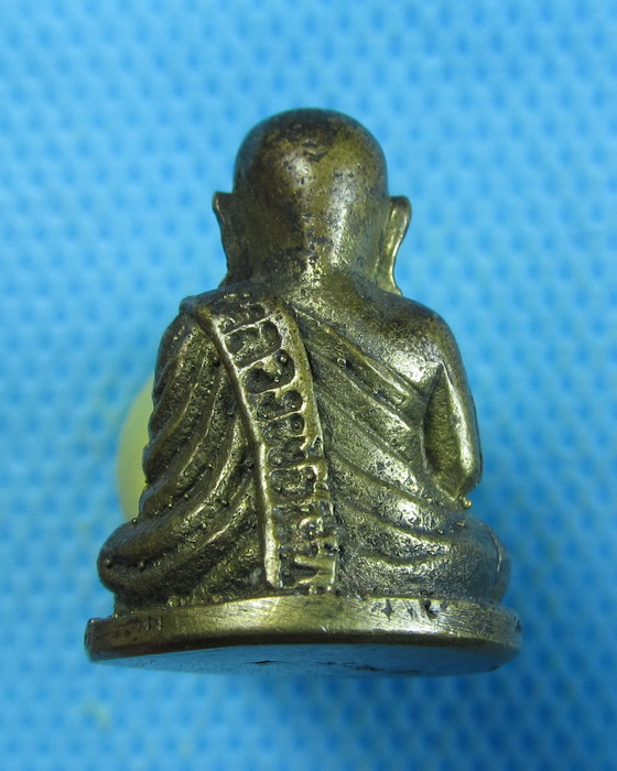 รูปหล่อหลวงพ่อเงิน วัดบางคลาน ไม่ทราบรุ่นครับ.เริ่ม20บาท.(19/09/56-42)