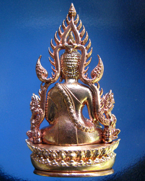 พระพุทธชินราช พิมพ์แต่งฉลุ ลอยองค์ รุ่น จอมราชันย์ เนื้อบรอนซ์นอก (สำริด) หมายเลข 11858