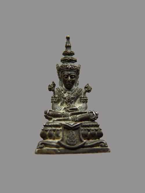 *** พระแก้วสรรพมิตร องค์จิ๋ว สุดสวย มี 3 องค์ครับ *** ราคาต่อองค์นะครับ