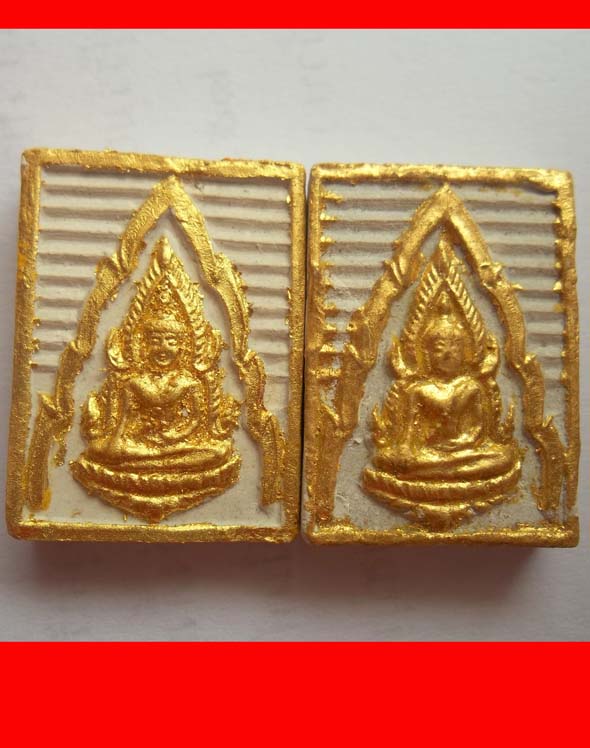 พระพุทธชินราช เสาร์ ๕ วัดใหญ่ จังหวัดพิษณุโลก ลงทองสวยงามครับ