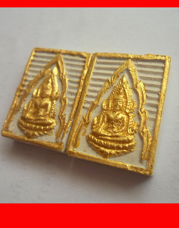 พระพุทธชินราช เสาร์ ๕ วัดใหญ่ จังหวัดพิษณุโลก ลงทองสวยงามครับ