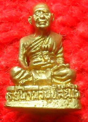 -40-รูปหล่อพระอาจารย์นาม วัดสุวรรณรังสี จันทบุรี เคาะเดียวแดง