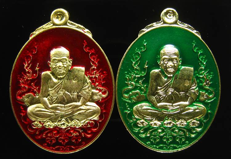 *ได้ 3 รายการ ริชแบนด์, หลวงปู่ทวดลงยา 100 ปี สมเด็จญาณฯ วัดบวรฯ ราคาเบาๆ เคาะเดียวแดง*