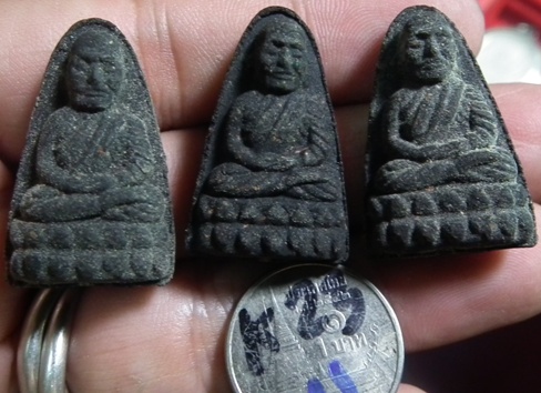 '''3องค์ หลวงปู่ทวด วัดท่าไทร ปี37 อาจารย์นอง วัดทรายขาว ตะรุดเงิน 3องค์ ตระกรุดนารายณ์แปลงรูป รุ่นน