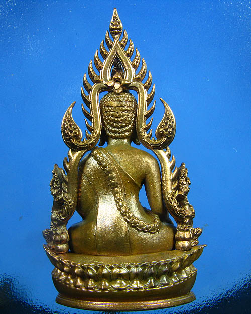พระพุทธชินราช พิมพ์แต่งฉลุ ลอยองค์ รุ่น จอมราชันย์ เนื้อบรอนซ์นอก (สำริด) หมายเลข 17249