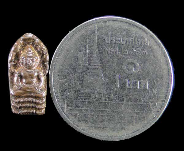 พระปรกใบมะขาม รุ่นแรก หลวงพ่อแพ วัดพิกุลทอง สิงห์บุรี